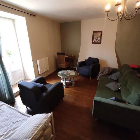 Dom wakacyjny Le Vieux Perrin